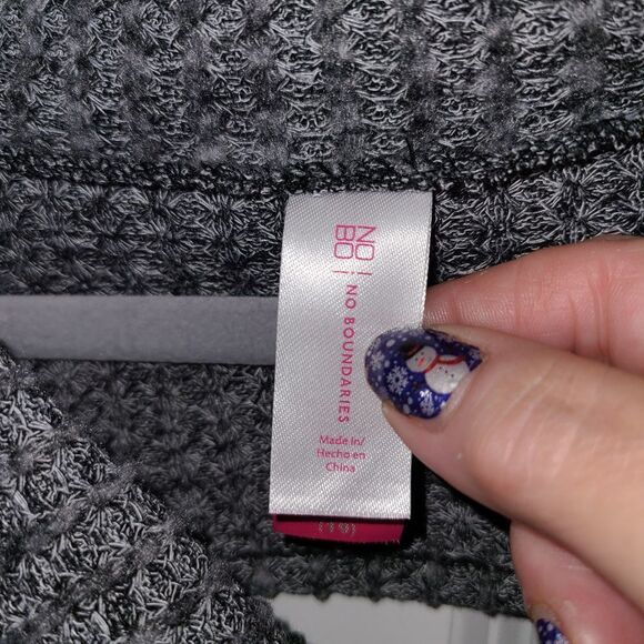 No Boundaries Cowl neck keyhole back tunic - Picture 7 of 9